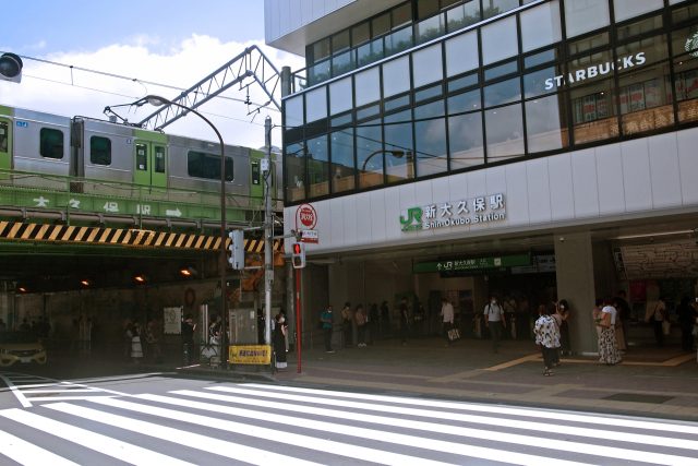 新大久保駅周辺の住みやすさ！アクセスや治安、近場のお店など調査！【楽器可・防音賃貸物件】